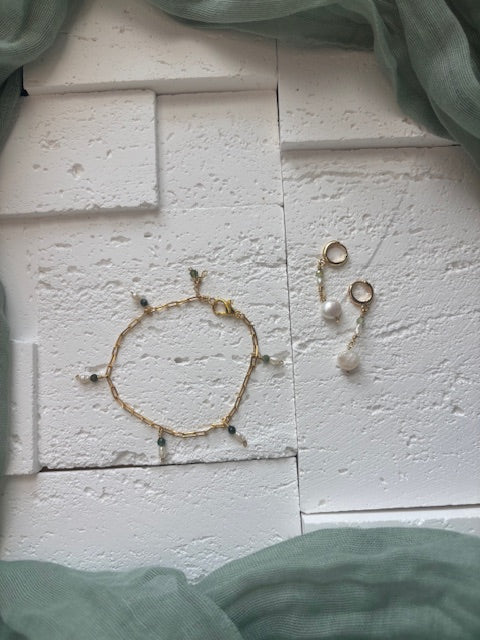 Veronese Dangle Bracelet 14k Gold Filled